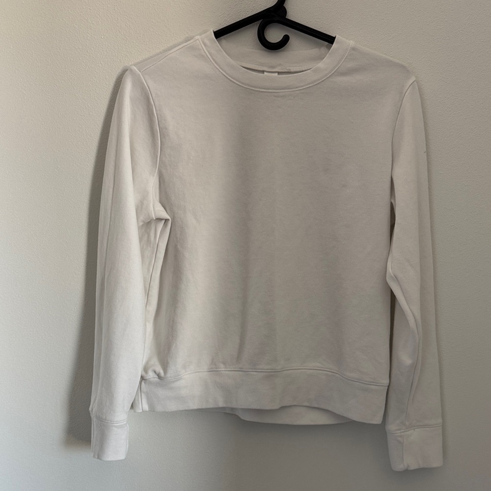 Alternative White Crewneck Top women’s medium